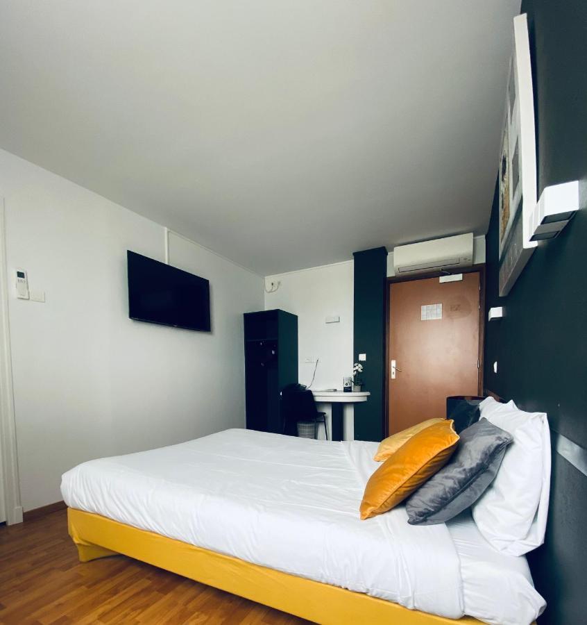Saint-Léger-sous-Brienne Hotel Air-Lane מראה חיצוני תמונה